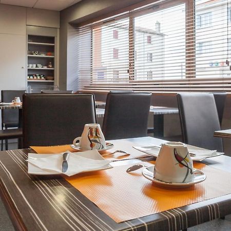 Logis Hotel Les Voyageurs Lezoux Εξωτερικό φωτογραφία