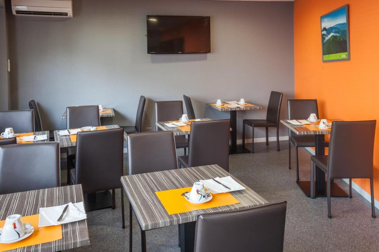 Logis Hotel Les Voyageurs Lezoux Εξωτερικό φωτογραφία