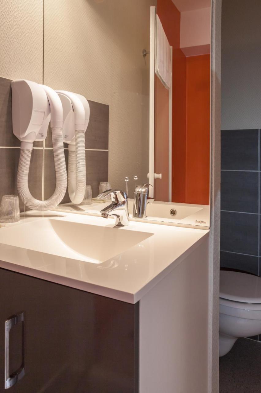 Logis Hotel Les Voyageurs Lezoux Εξωτερικό φωτογραφία
